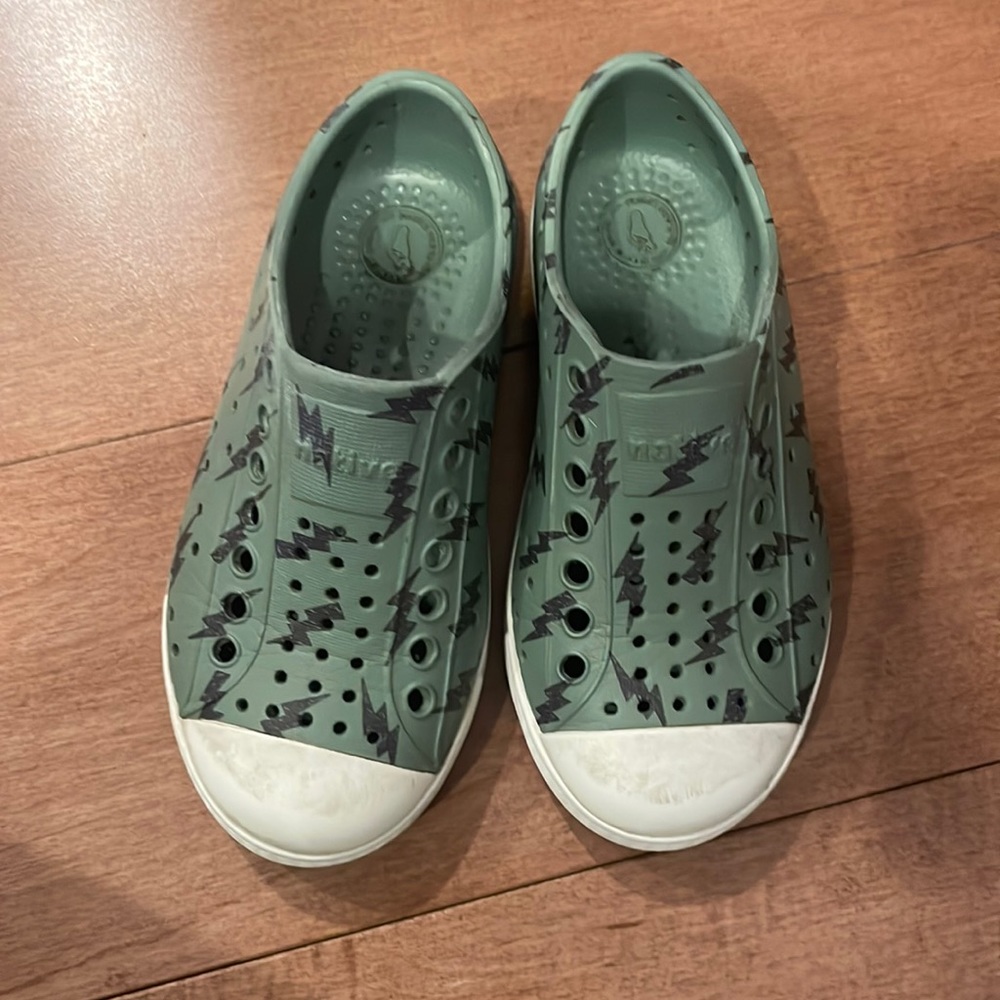 Native water shoes